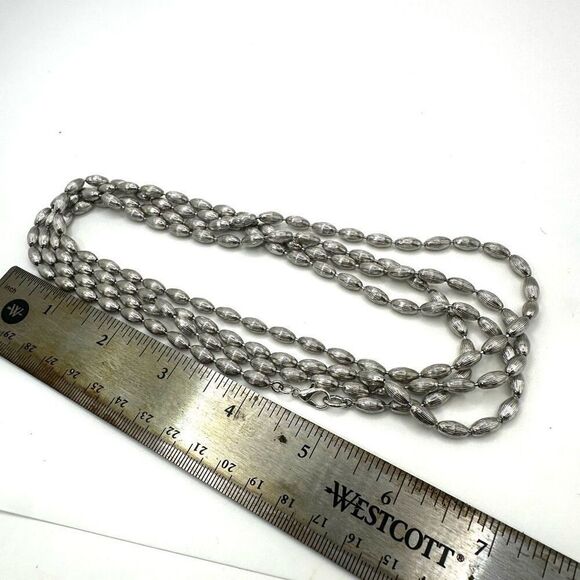 Napier vintage Long  silver tone oval beaded necklace - Picture 8 of 13